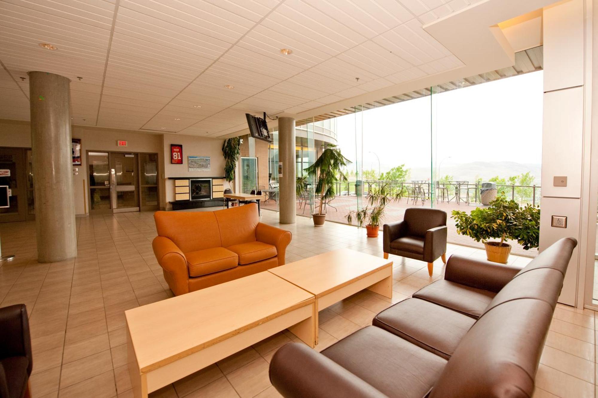 Residence & Conference Centre - Kamloops Kültér fotó